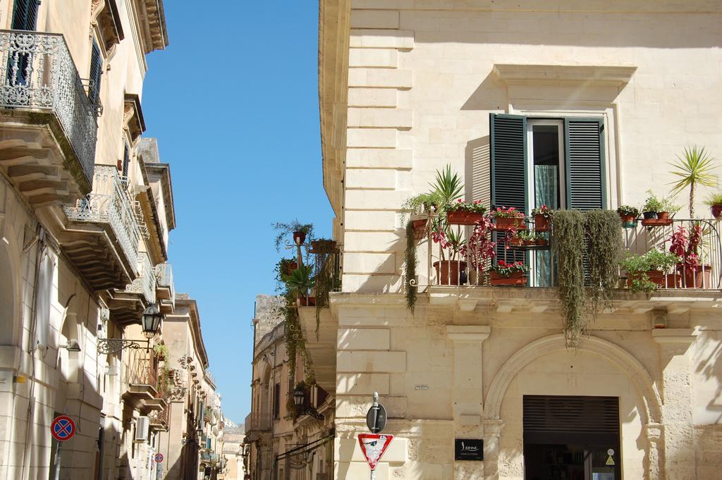 A Casa Di Francesca Lecce Exterior foto